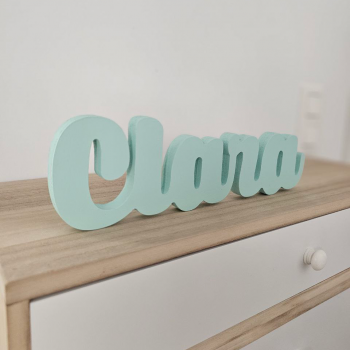 Nombre o palabras en madera